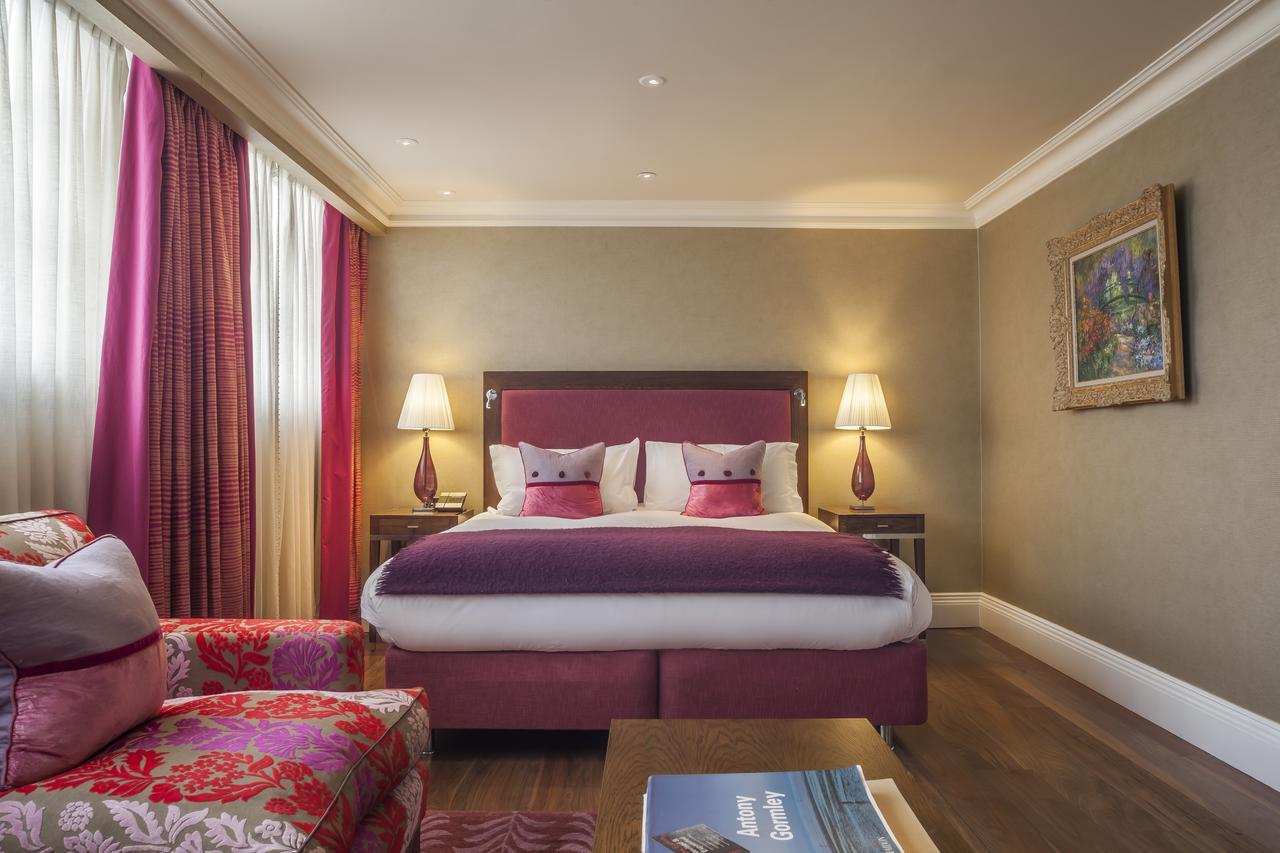 The Roseate Reading Hotel Exterior photo A bedroom at the hotel